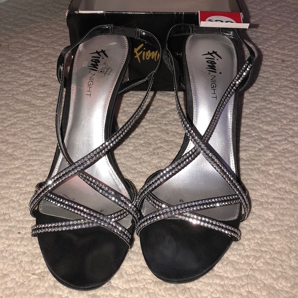 Fioni Jazz Heels